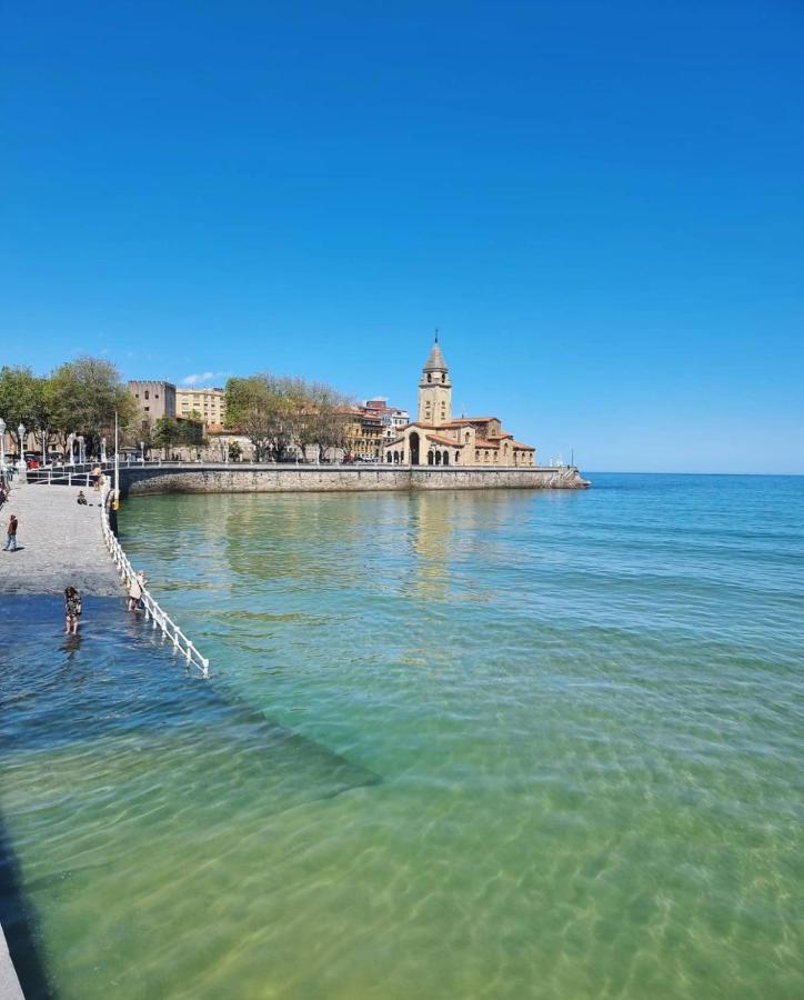 Apartament La Marina Gijón Zewnętrze zdjęcie